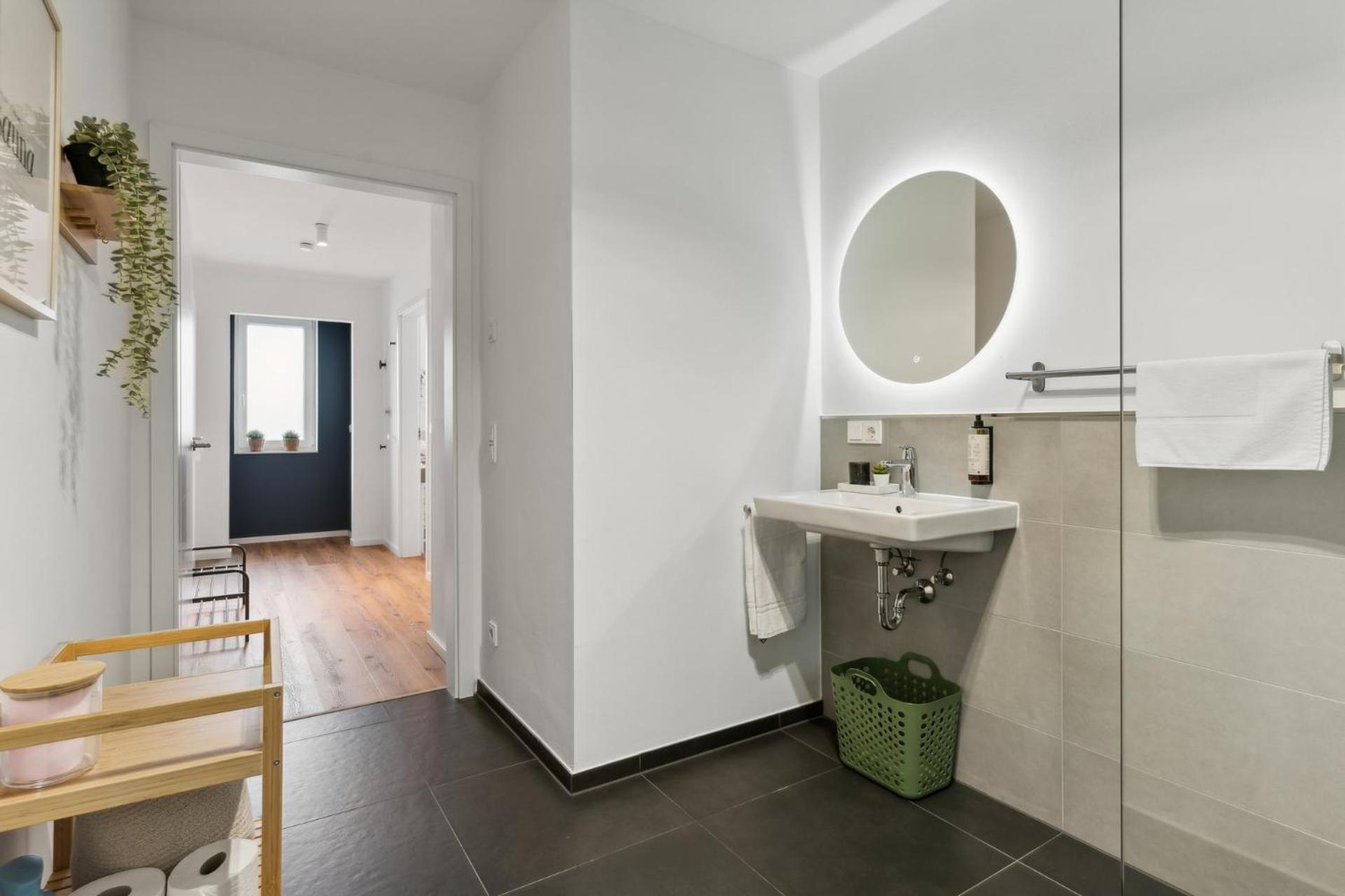 Zwei Apartments Fuer Bis Zu 8 Personen Zentral, Modern, Mit Terrasse & Balkon Білефельд Екстер'єр фото