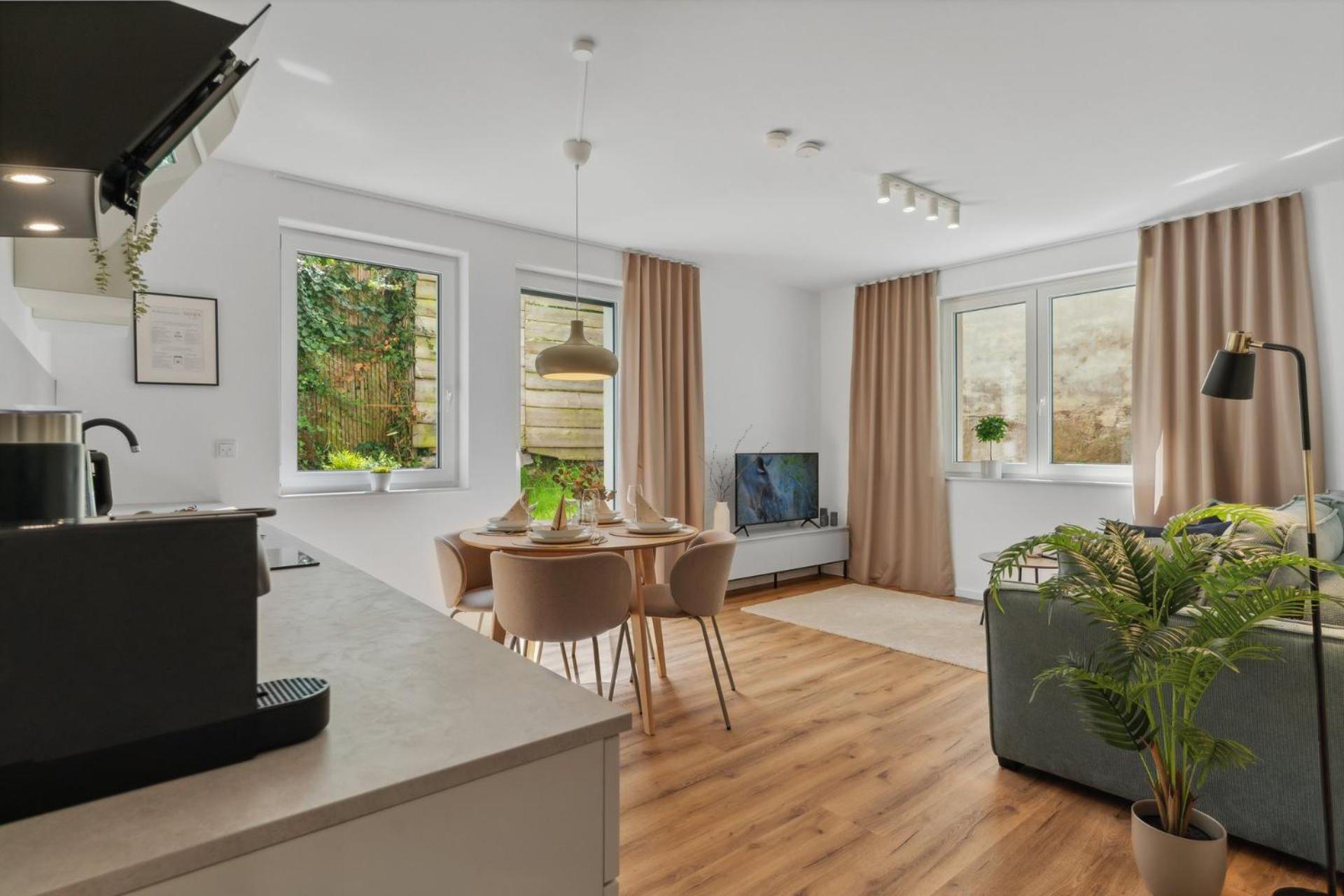 Zwei Apartments Fuer Bis Zu 8 Personen Zentral, Modern, Mit Terrasse & Balkon Білефельд Екстер'єр фото