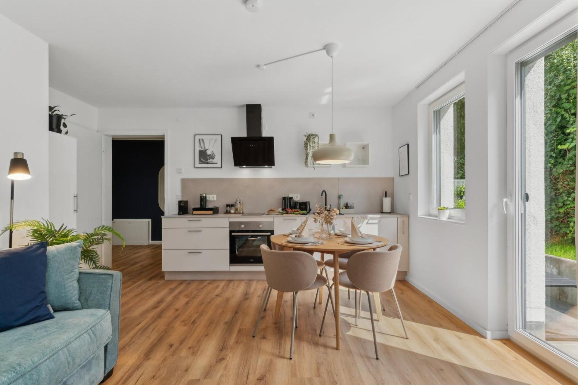 Zwei Apartments Fuer Bis Zu 8 Personen Zentral, Modern, Mit Terrasse & Balkon Білефельд Екстер'єр фото