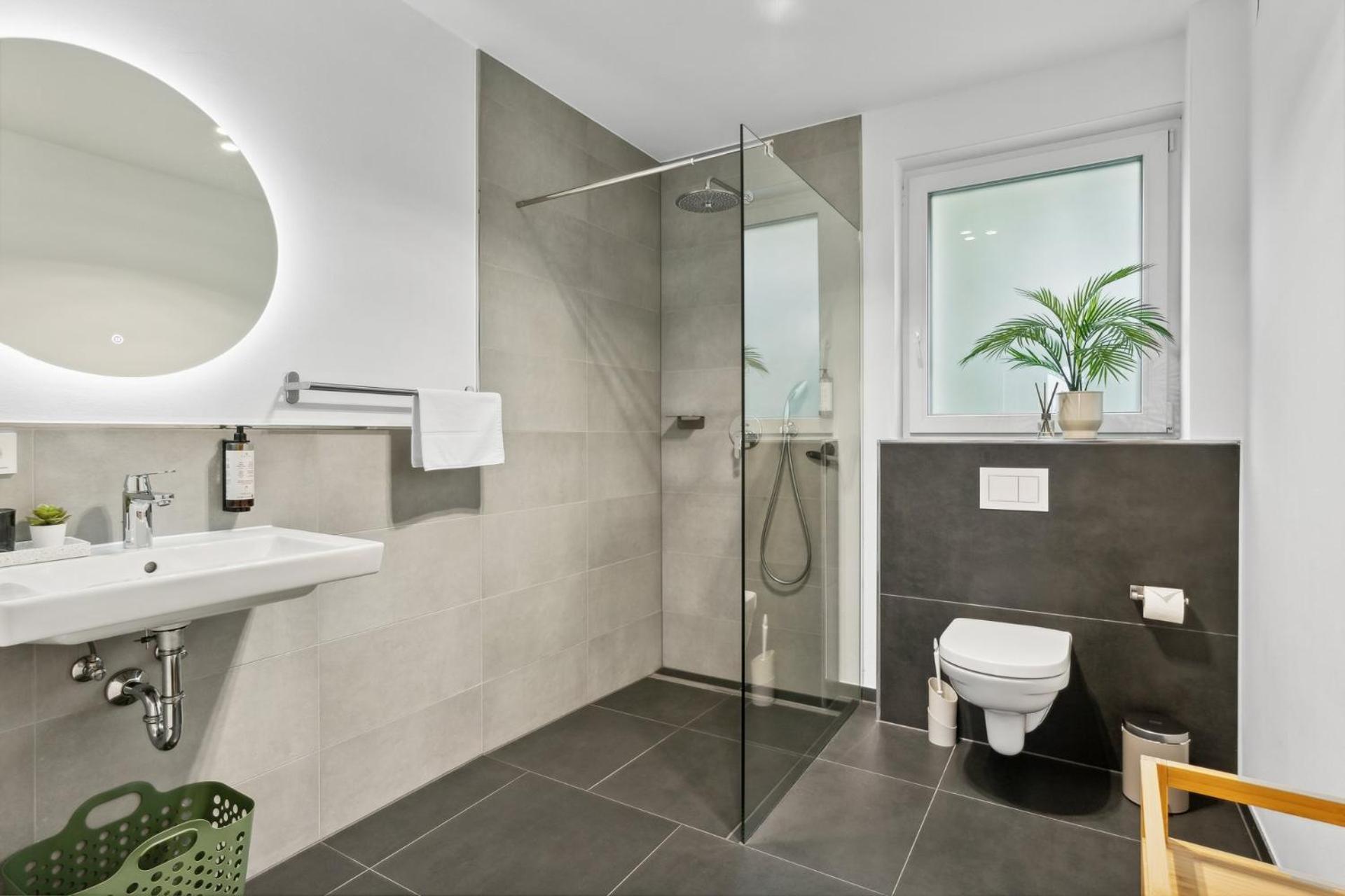 Zwei Apartments Fuer Bis Zu 8 Personen Zentral, Modern, Mit Terrasse & Balkon Білефельд Екстер'єр фото