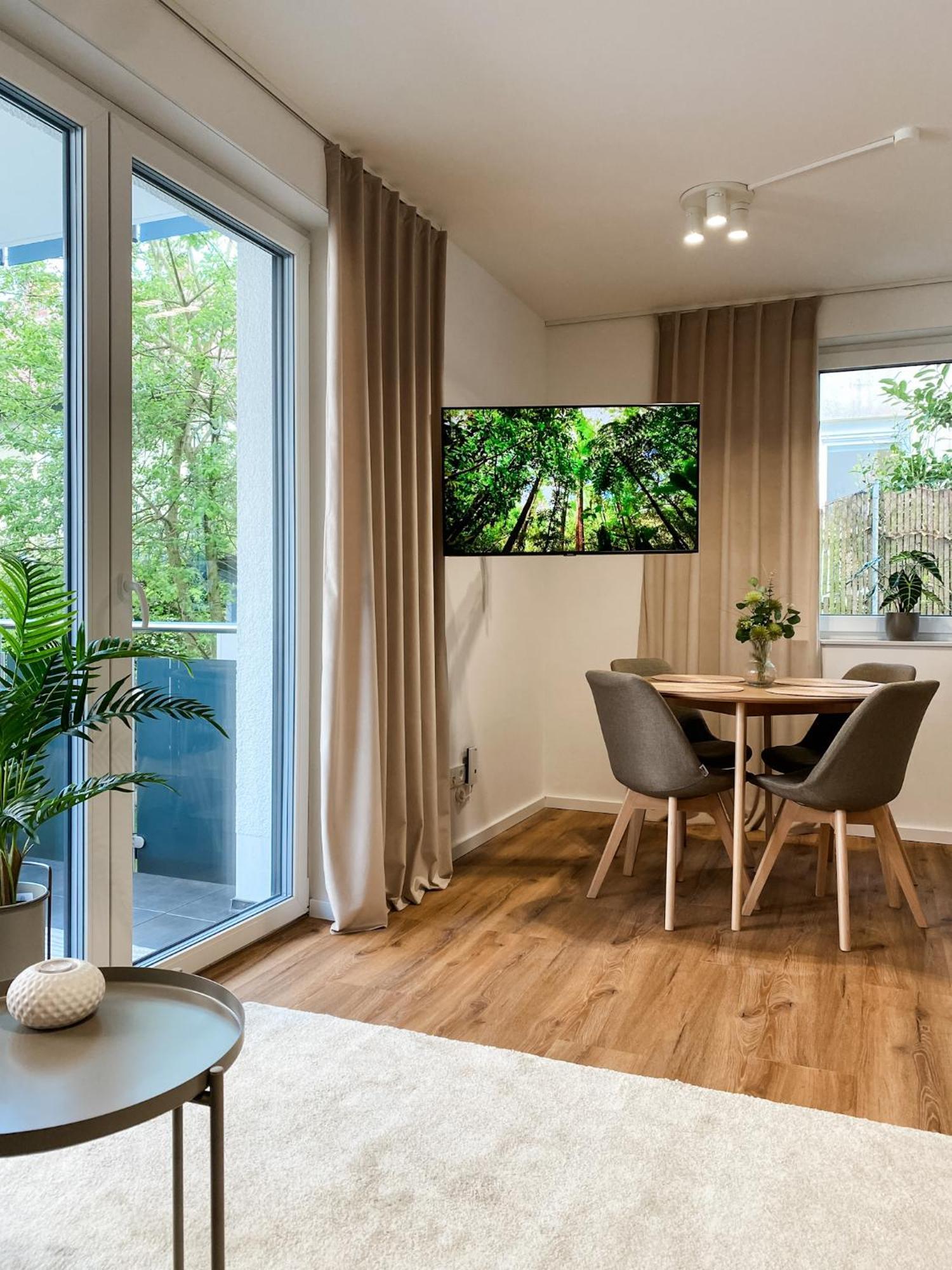 Zwei Apartments Fuer Bis Zu 8 Personen Zentral, Modern, Mit Terrasse & Balkon Білефельд Екстер'єр фото