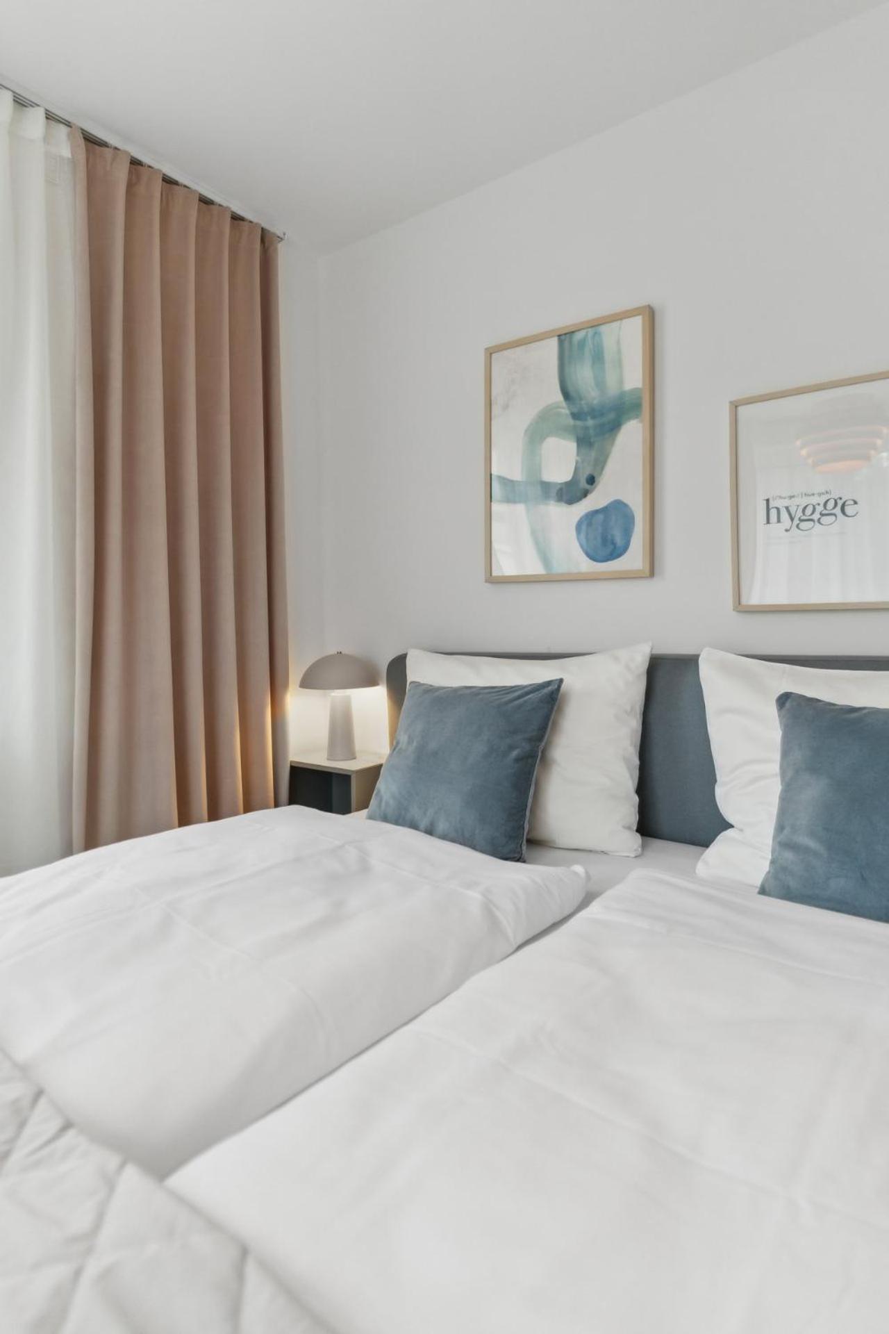 Zwei Apartments Fuer Bis Zu 8 Personen Zentral, Modern, Mit Terrasse & Balkon Білефельд Екстер'єр фото